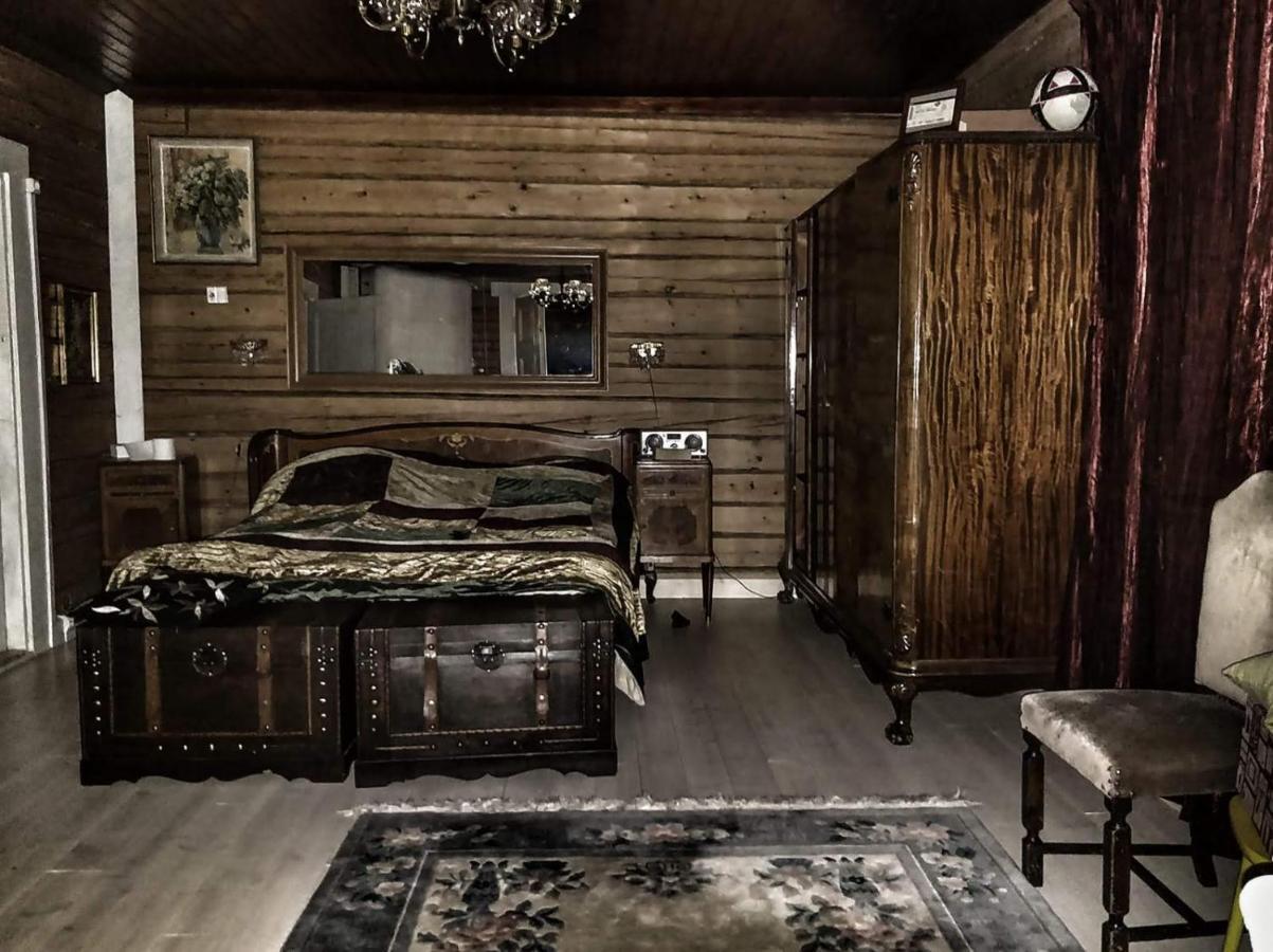 120 Yrs. Old Log House In Kuopio City Centre ภายนอก รูปภาพ